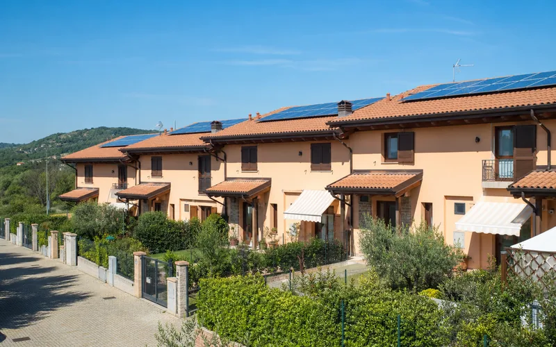 Fotovoltaico su case a schiera